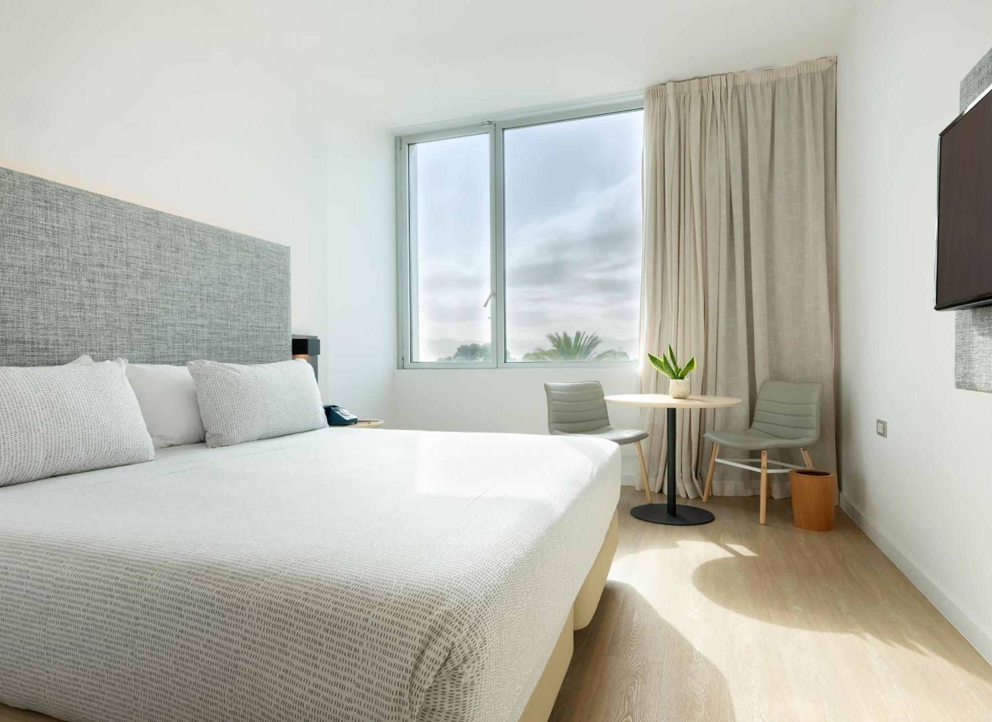 אל פראט דה לוברגאט Innside By Melia Barcelona Aeropuerto מראה חיצוני תמונה