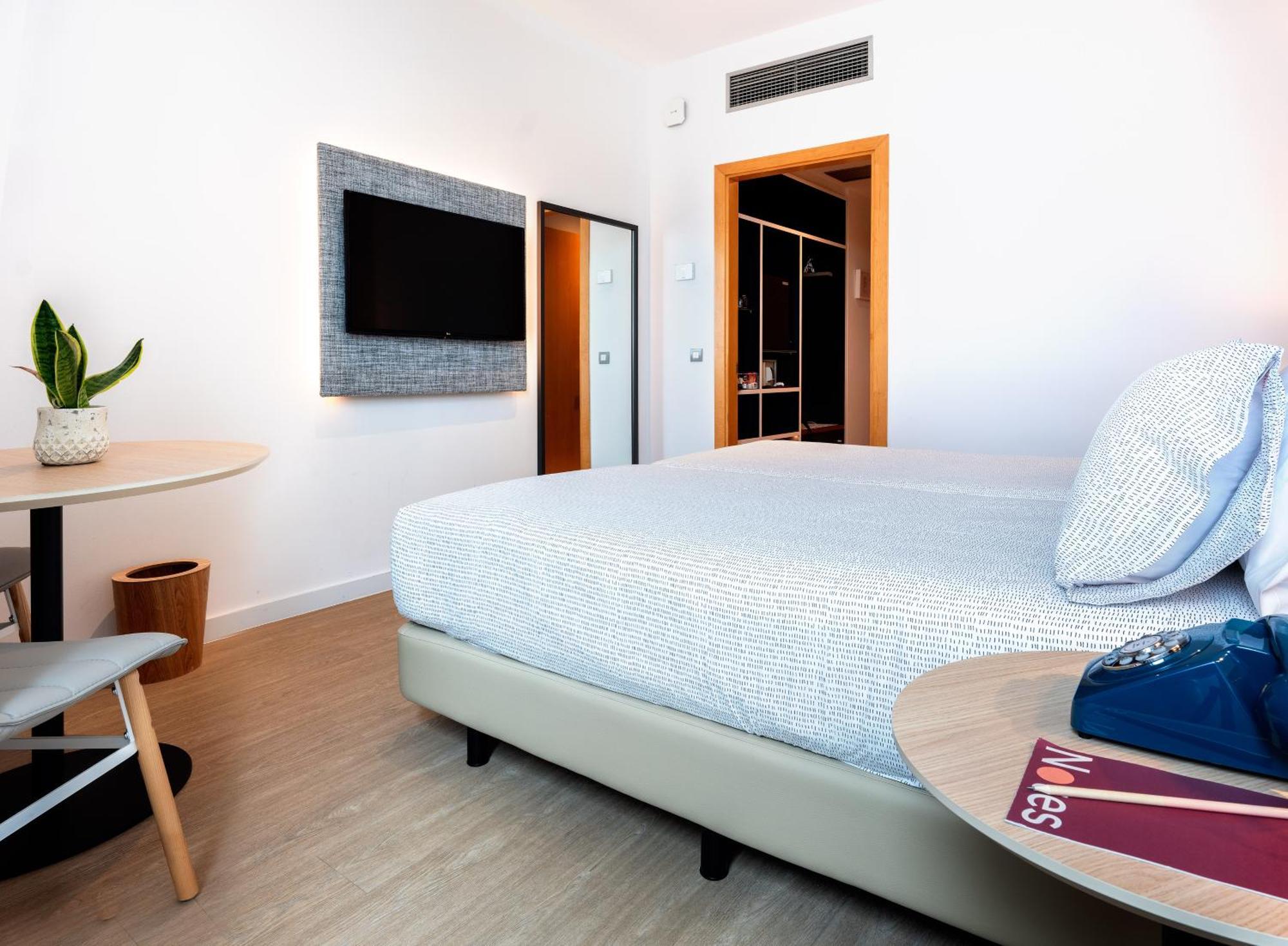 אל פראט דה לוברגאט Innside By Melia Barcelona Aeropuerto מראה חיצוני תמונה