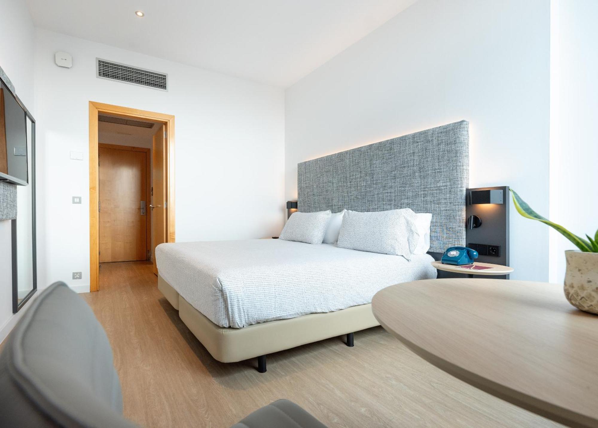 אל פראט דה לוברגאט Innside By Melia Barcelona Aeropuerto מראה חיצוני תמונה