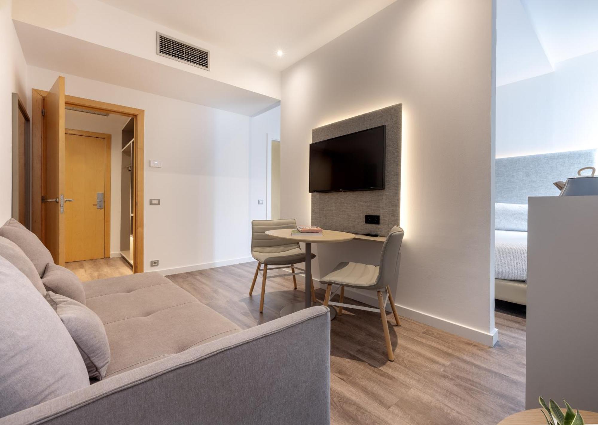 אל פראט דה לוברגאט Innside By Melia Barcelona Aeropuerto מראה חיצוני תמונה