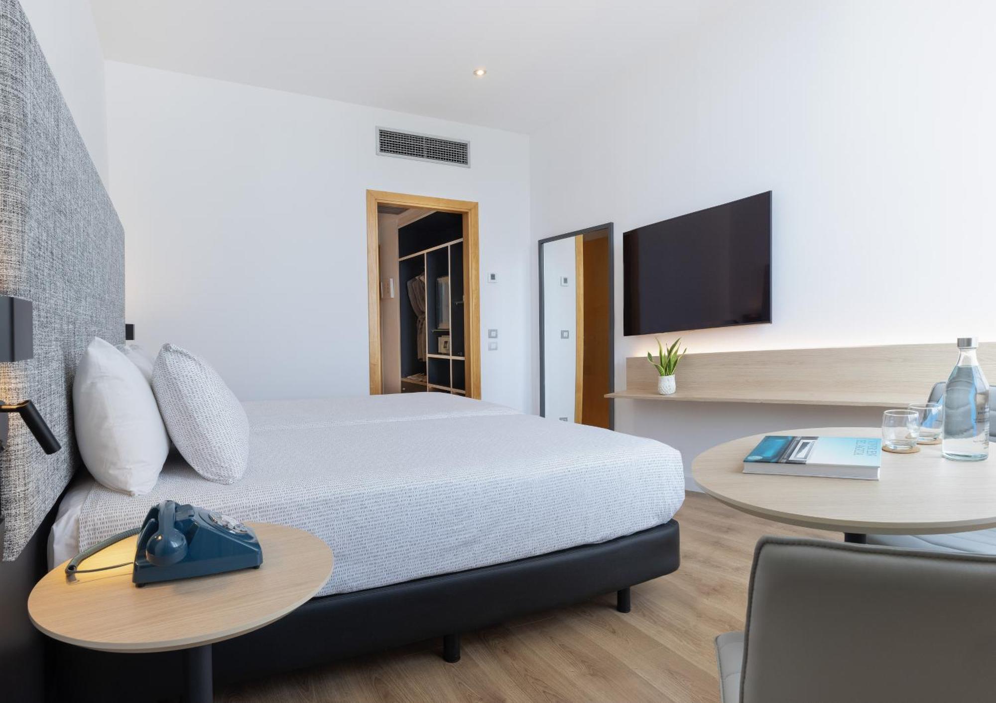 אל פראט דה לוברגאט Innside By Melia Barcelona Aeropuerto מראה חיצוני תמונה