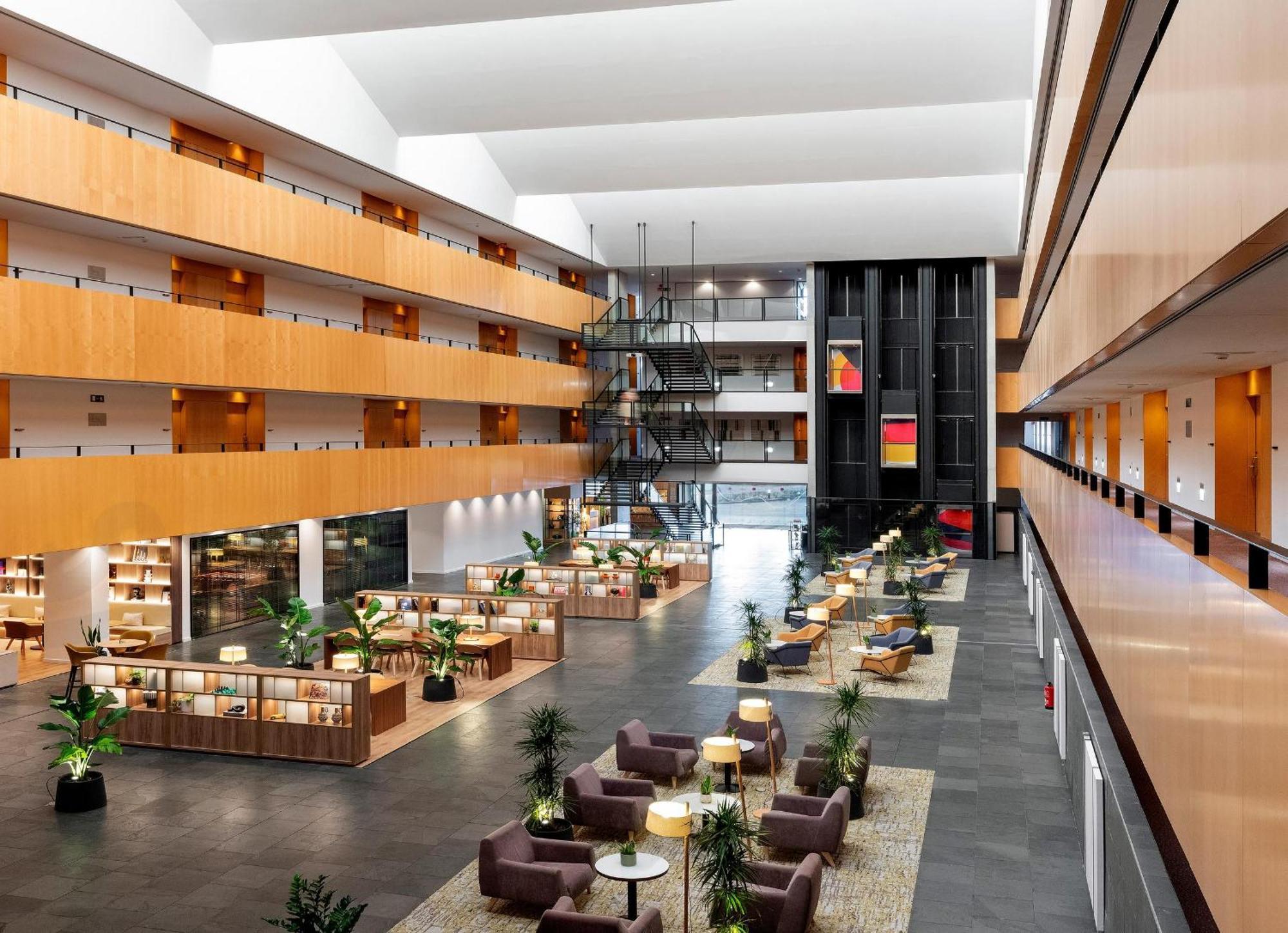 אל פראט דה לוברגאט Innside By Melia Barcelona Aeropuerto מראה חיצוני תמונה